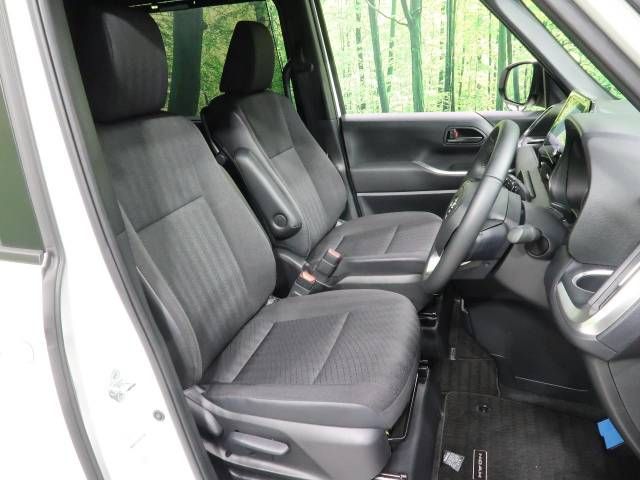 Toyota NOAH 2023-06 189989-8