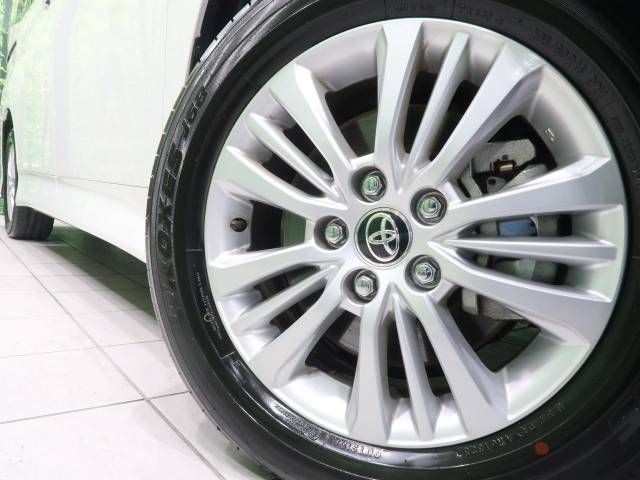 Toyota NOAH 2023-06 189989-14