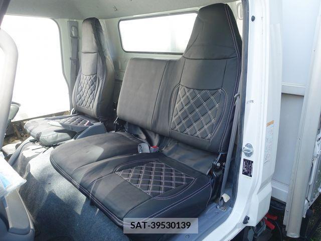 Mitsubishi CANTER 2014-09 371876-17