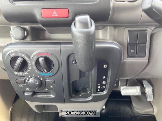 Suzuki EVERY 2020-10 301624-3