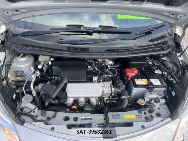Nissan NOTE 2016-03 233222-19
