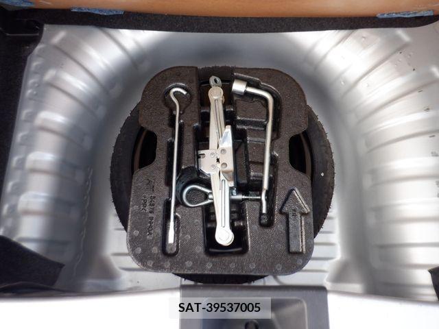 Nissan MARCH 2018-11 207546-10