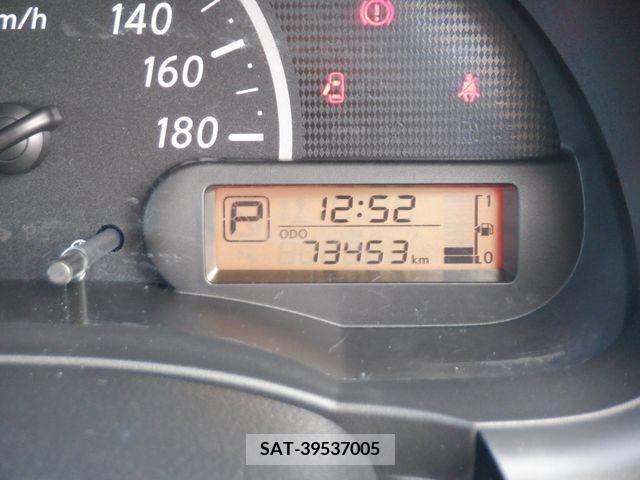 Nissan MARCH 2018-11 207546-13