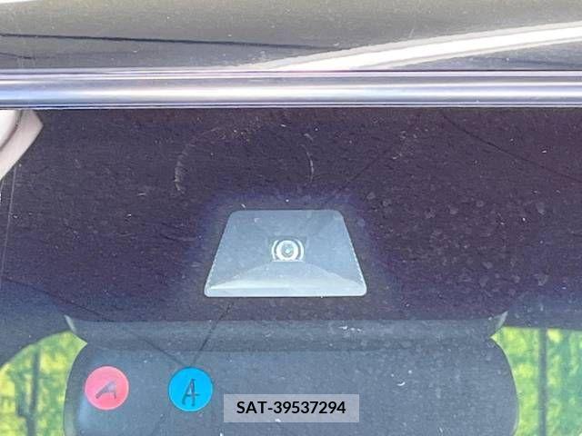 Honda N BOX CUSTOM 2018-06 206998-2