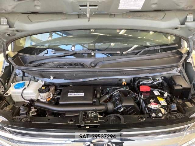 Honda N BOX CUSTOM 2018-06 206998-18