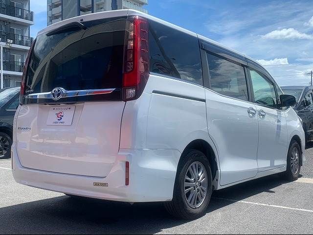 Toyota ESQUIRE 2016-08 5826-15