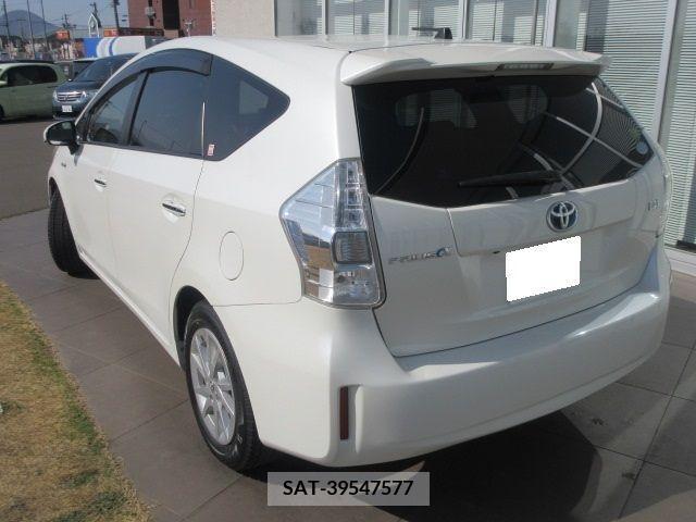 Toyota PRIUS ALPHA 2014-07 282428-1