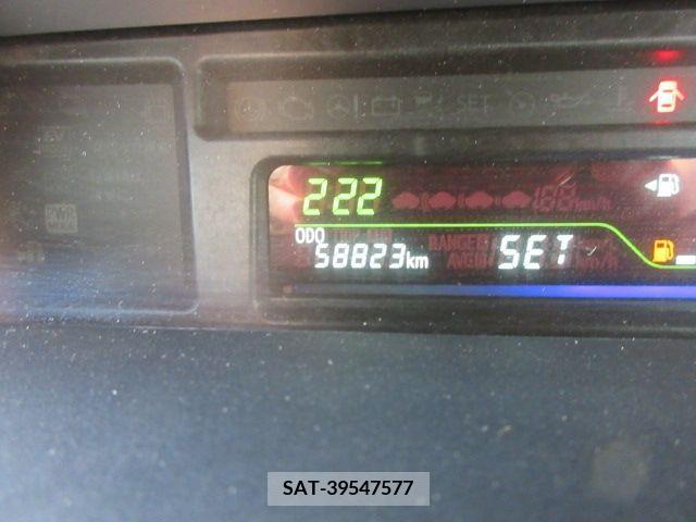 Toyota PRIUS ALPHA 2014-07 282428-26