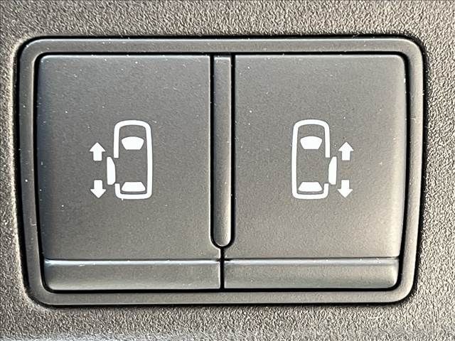 Nissan SERENA 2016-10 10314-6