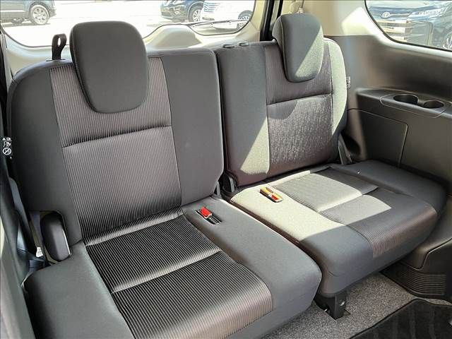 Nissan SERENA 2016-10 10314-9