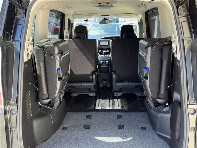 Nissan SERENA 2016-10 10314-19