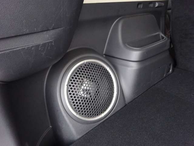 Mitsubishi OUTLANDER PHEV 2015-11 27859-12