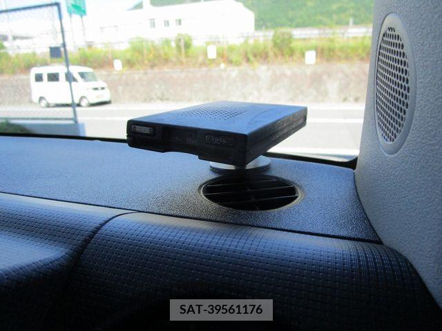 Daihatsu MOVE CONTE CUSTOM 2011-02 223775-12