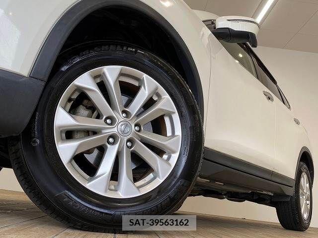 Nissan X-TRAIL 2015-11 290522-18