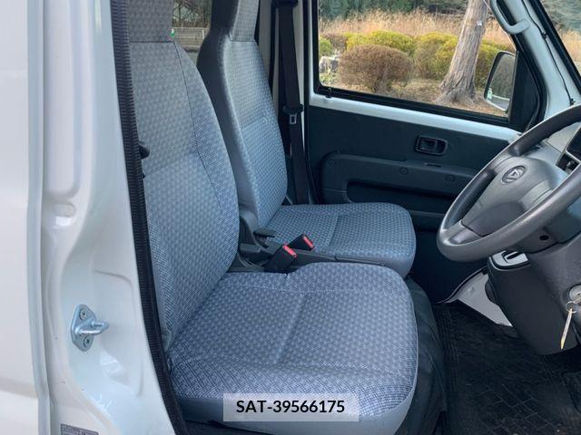 Daihatsu HIJET CARGO 2017-08 326091-17