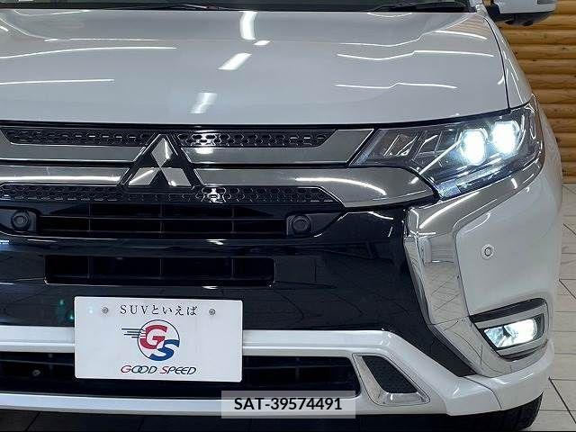 Mitsubishi OUTLANDER PHEV 2018-11 303565-9