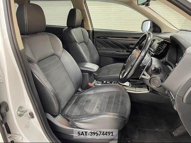 Mitsubishi OUTLANDER PHEV 2018-11 303565-7