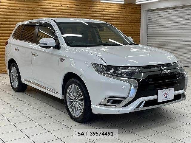 Mitsubishi OUTLANDER PHEV 2018-11 303565-17