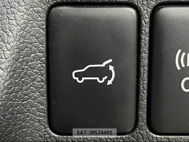Mitsubishi OUTLANDER PHEV 2018-11 303565-14