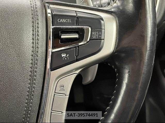 Mitsubishi OUTLANDER PHEV 2018-11 303565-4