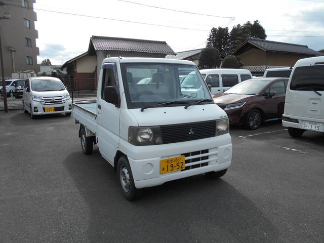 Mitsubishi MINICAB TRUCK 2002-02 25428-1