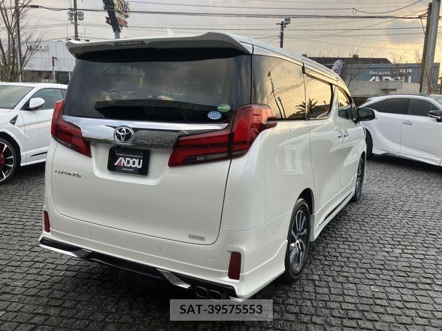 Toyota ALPHARD 2018-01 224208-4