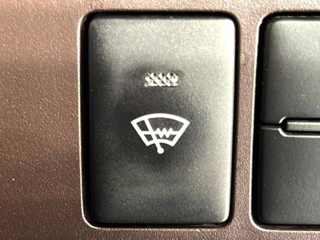 Toyota ROOMY 2018-10 8780-2