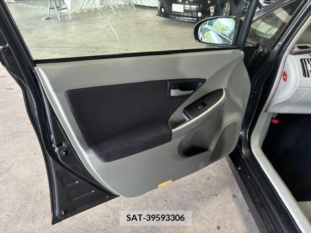 Toyota PRIUS 2011-03 366384-18