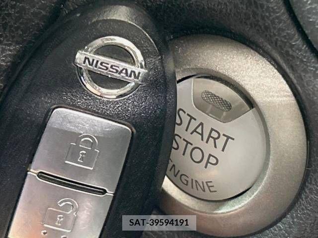 Nissan NOTE 2013-11 302333-6