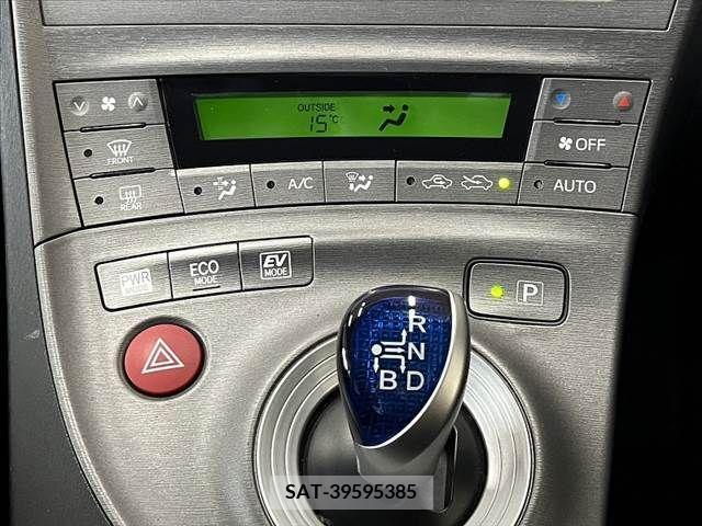 Toyota PRIUS 2012-07 255337-15