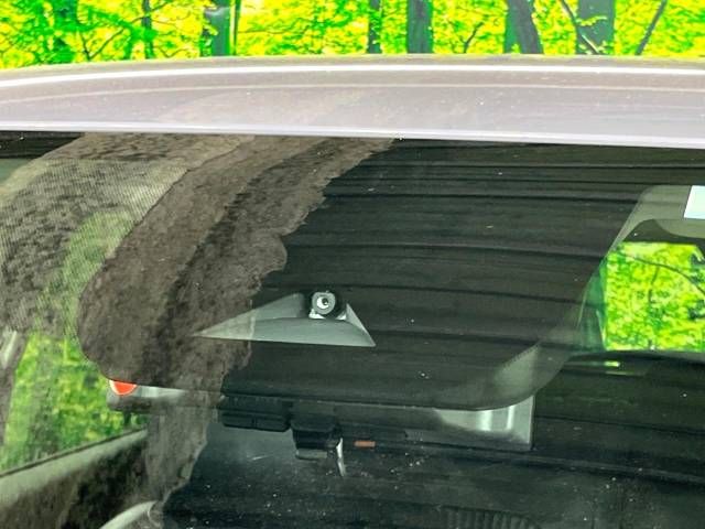 Nissan AURA 2022-03 189572-4