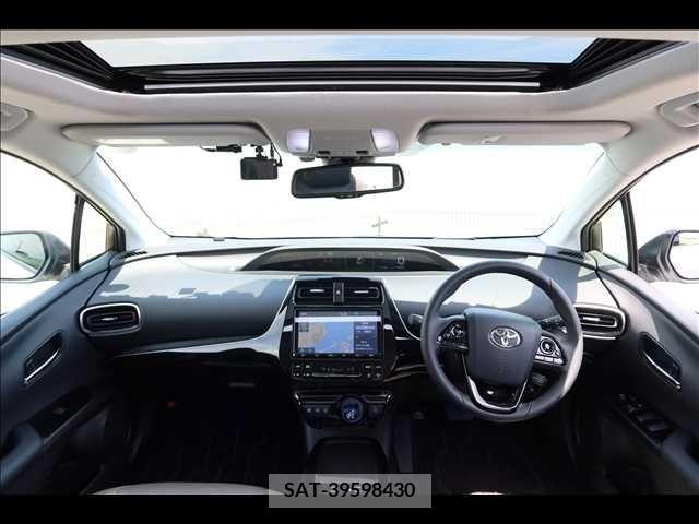 Toyota PRIUS 2022-09 332620-17