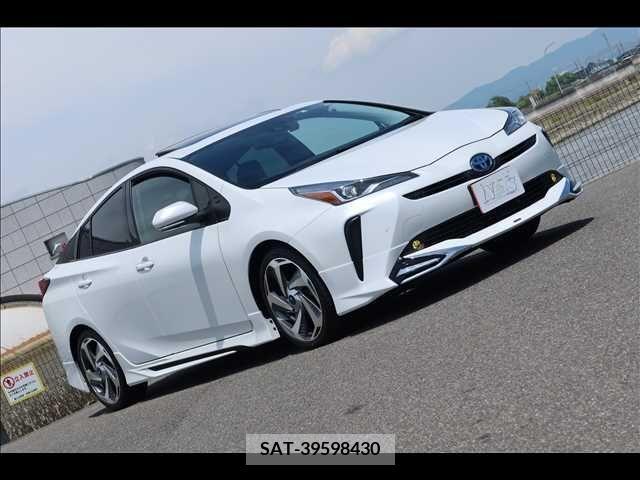 Toyota PRIUS 2022-09 332620-7