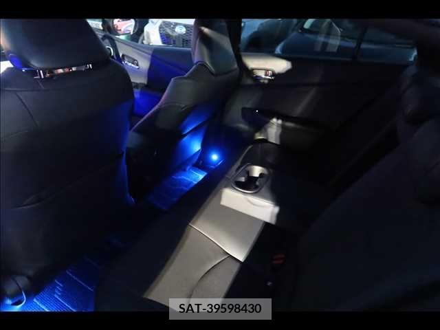 Toyota PRIUS 2022-09 332620-15