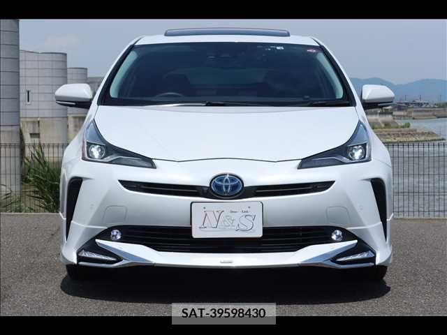 Toyota PRIUS 2022-09 332620-3