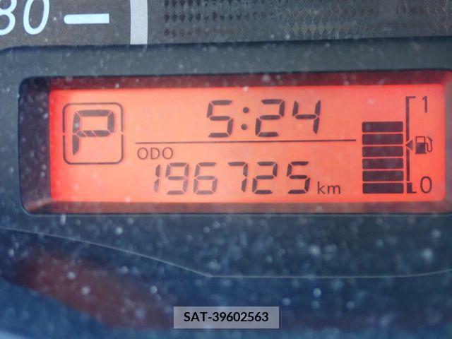 Nissan MARCH 2019-06 380973-11