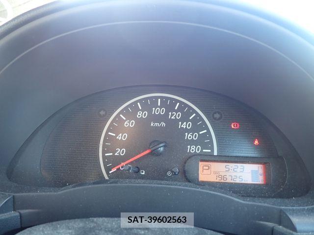 Nissan MARCH 2019-06 380973-10