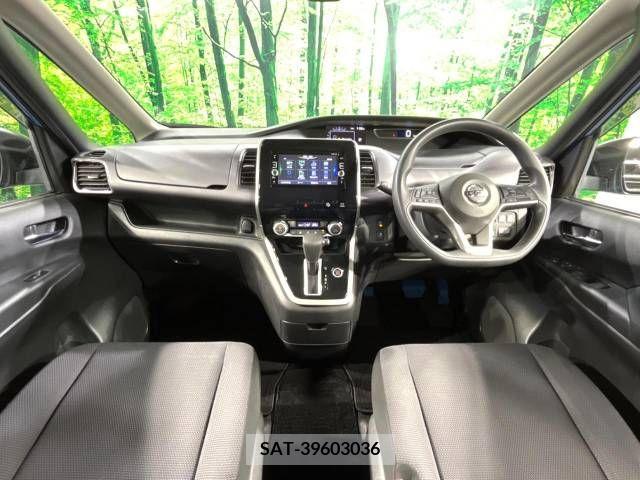 Nissan SERENA 2017-05 303080-1