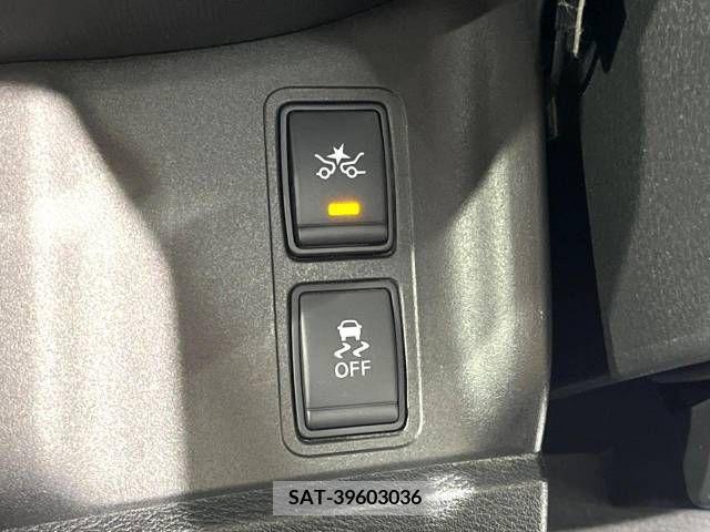 Nissan SERENA 2017-05 303080-4