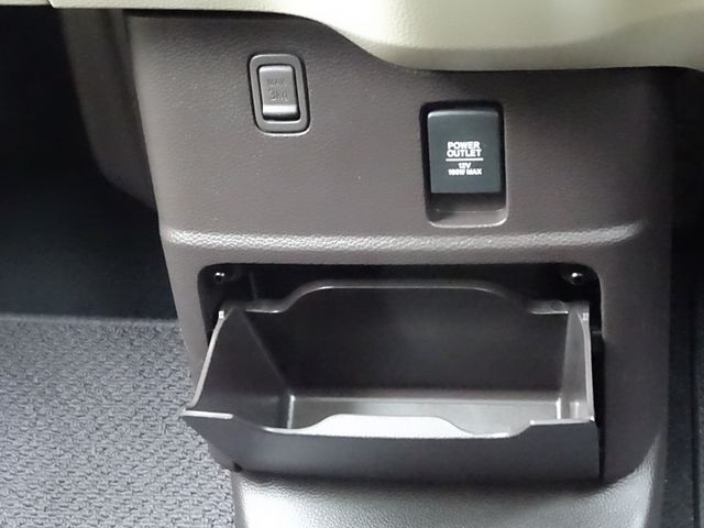 Honda N BOX 2018-10 4744-12