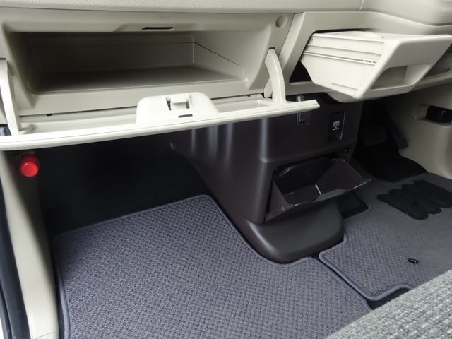 Honda N BOX 2018-10 4744-26