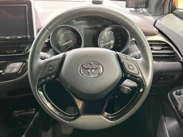Toyota C-HR 2017-01 26517-11