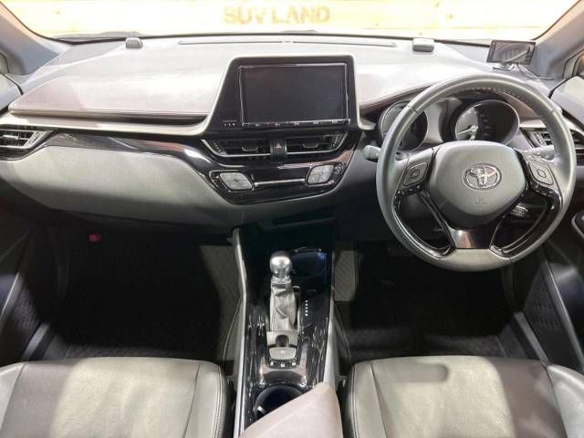 Toyota C-HR 2017-01 26517-1