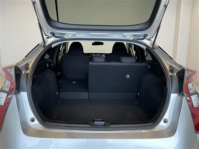 Toyota PRIUS 2018-08 19049-29