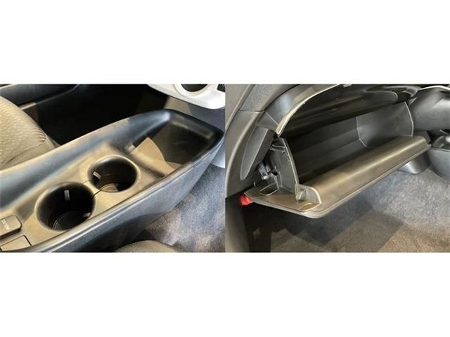 Toyota PRIUS 2018-08 19049-21