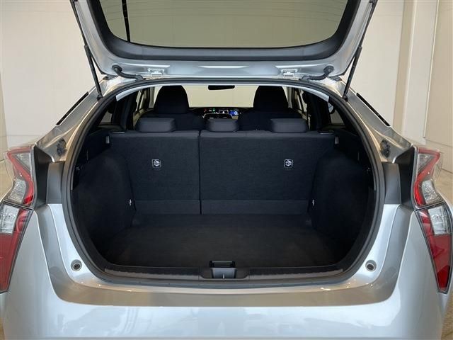 Toyota PRIUS 2018-08 19049-28