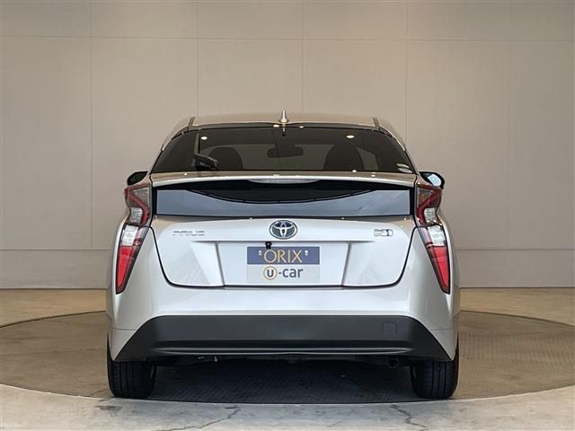 Toyota PRIUS 2018-08 19049-9