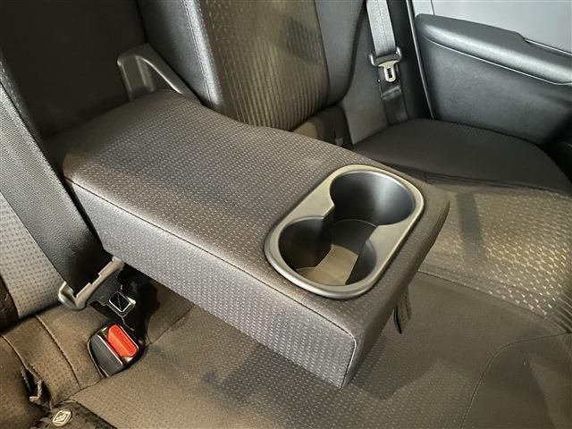 Toyota PRIUS 2018-08 19049-26