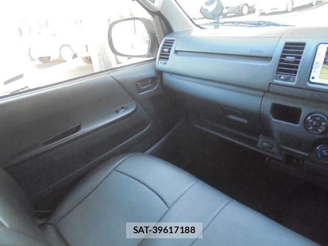 Toyota HIACE VAN 2014-07 456189-19