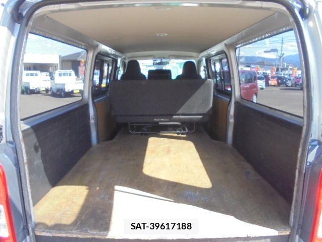 Toyota HIACE VAN 2014-07 456189-27